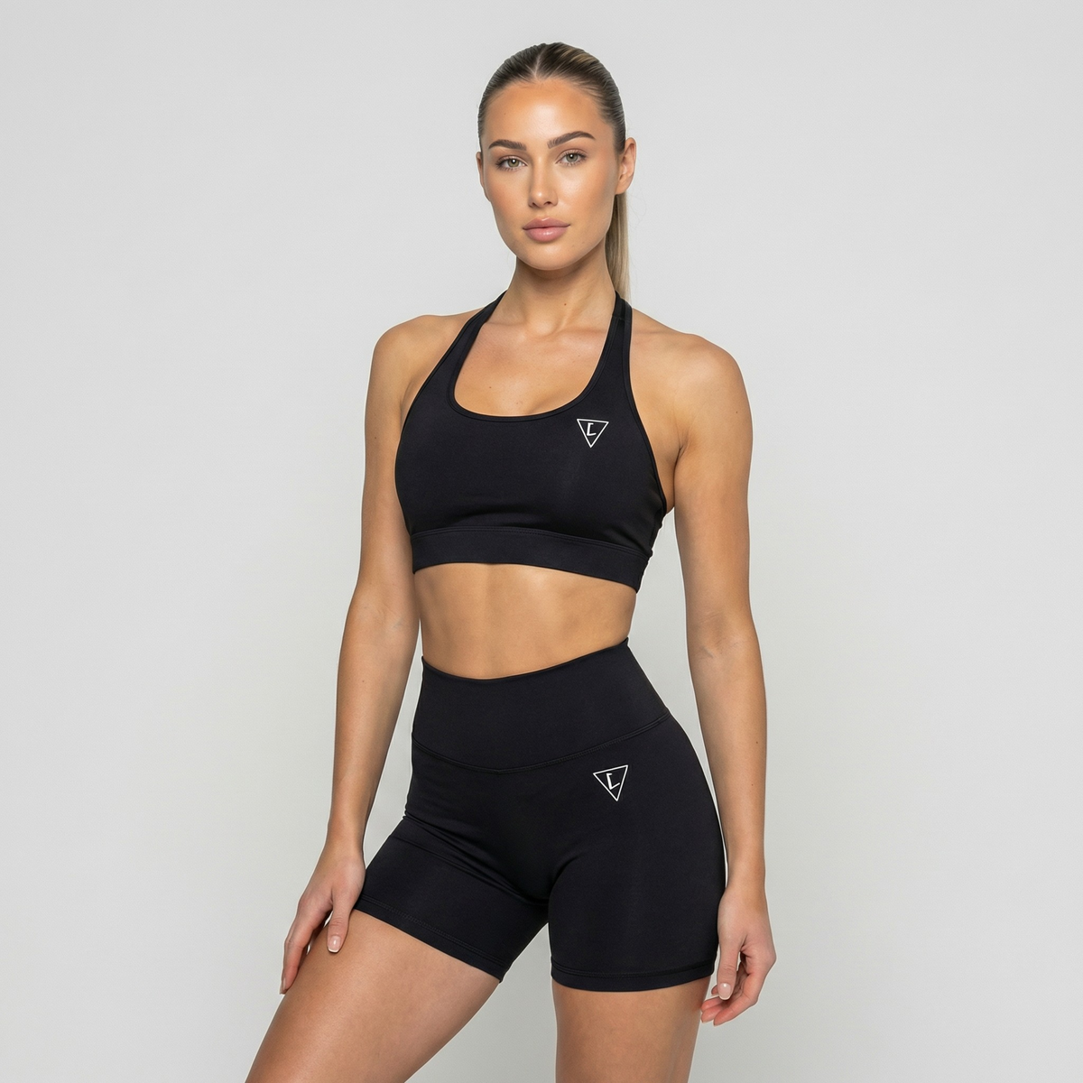 Essentials Core Bra - Schwarz / S
