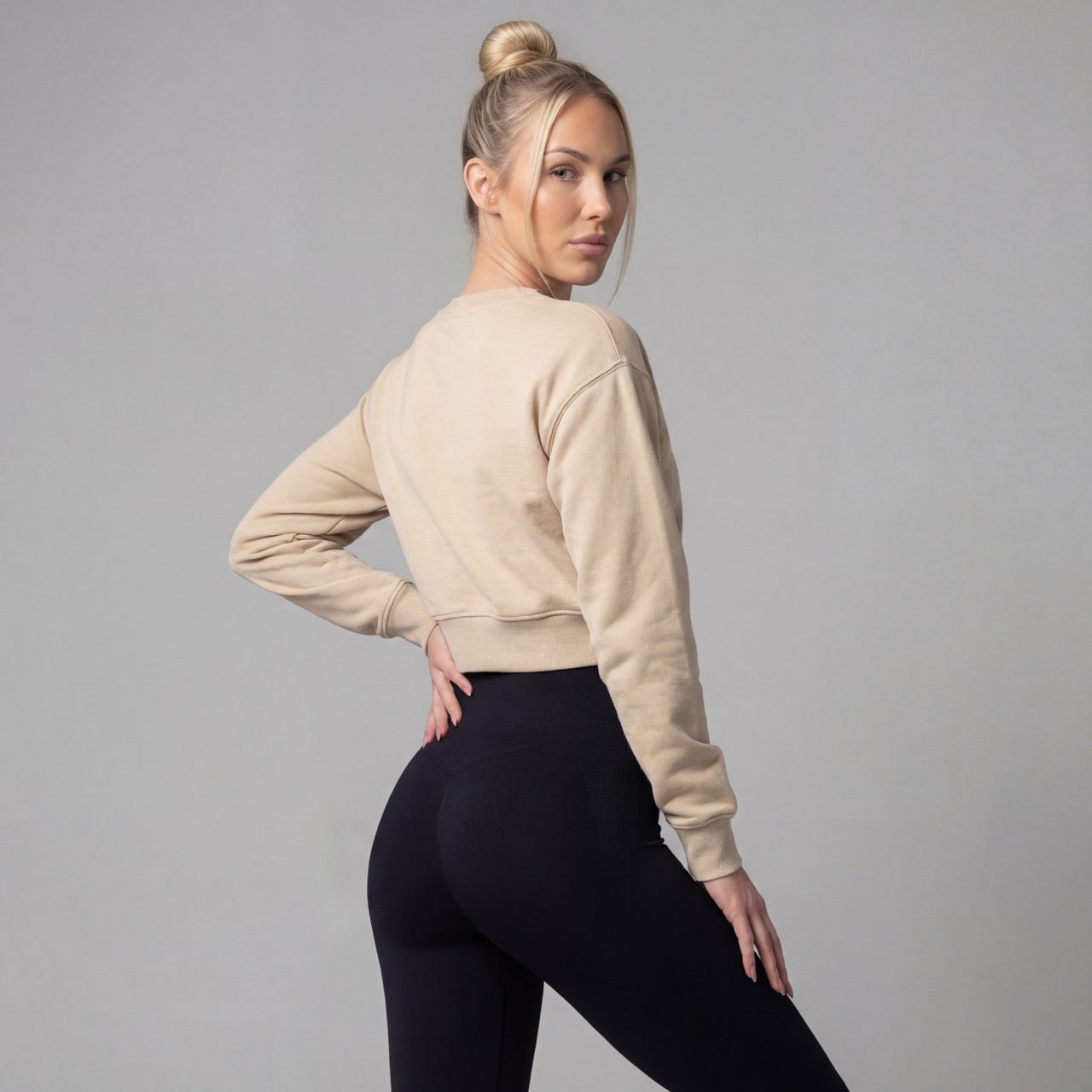 Limited Oversized Lady Crop