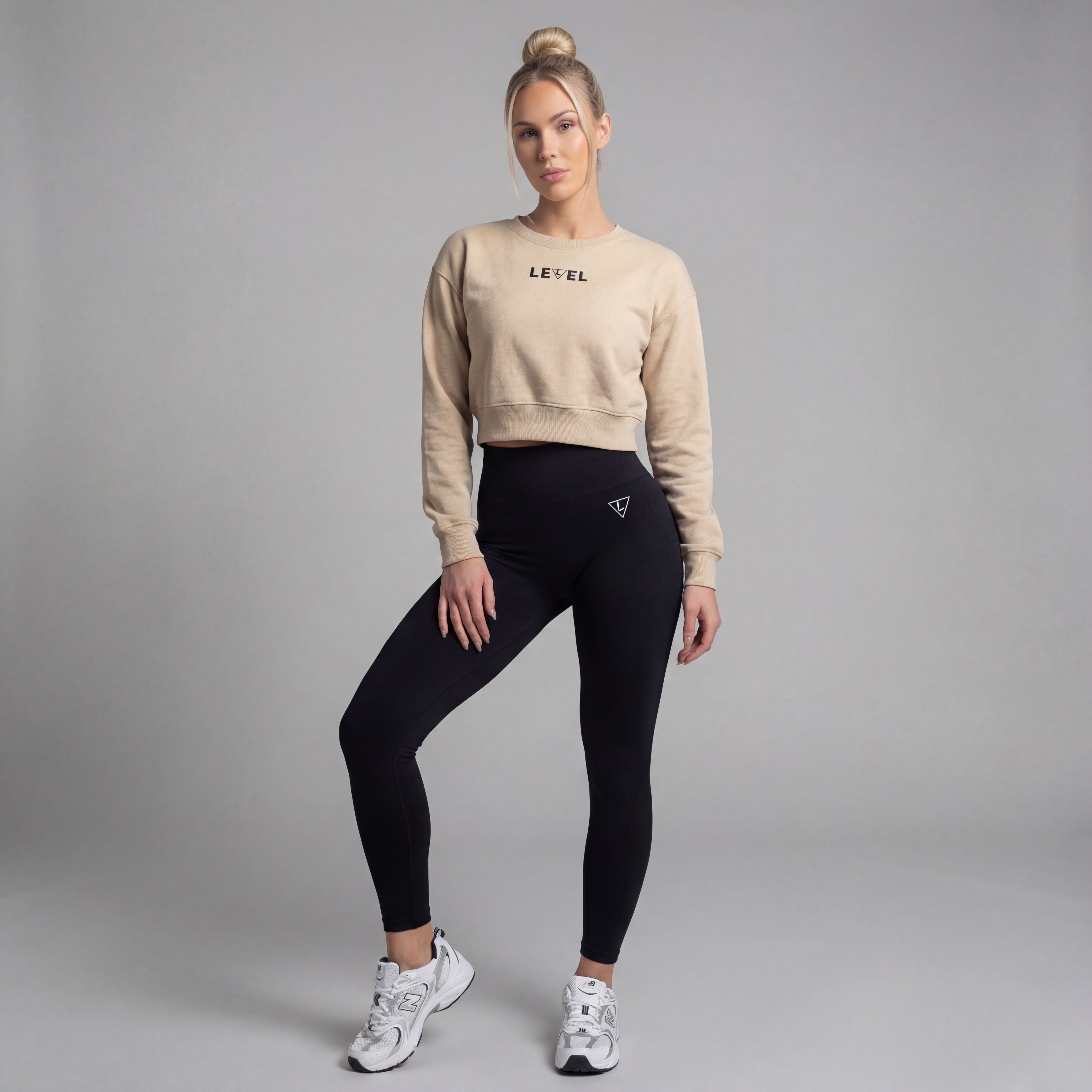 Limited Oversized Lady Crop